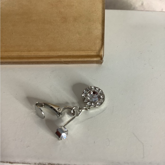 Clip-On Belly Button Ring - Picture 5 of 10